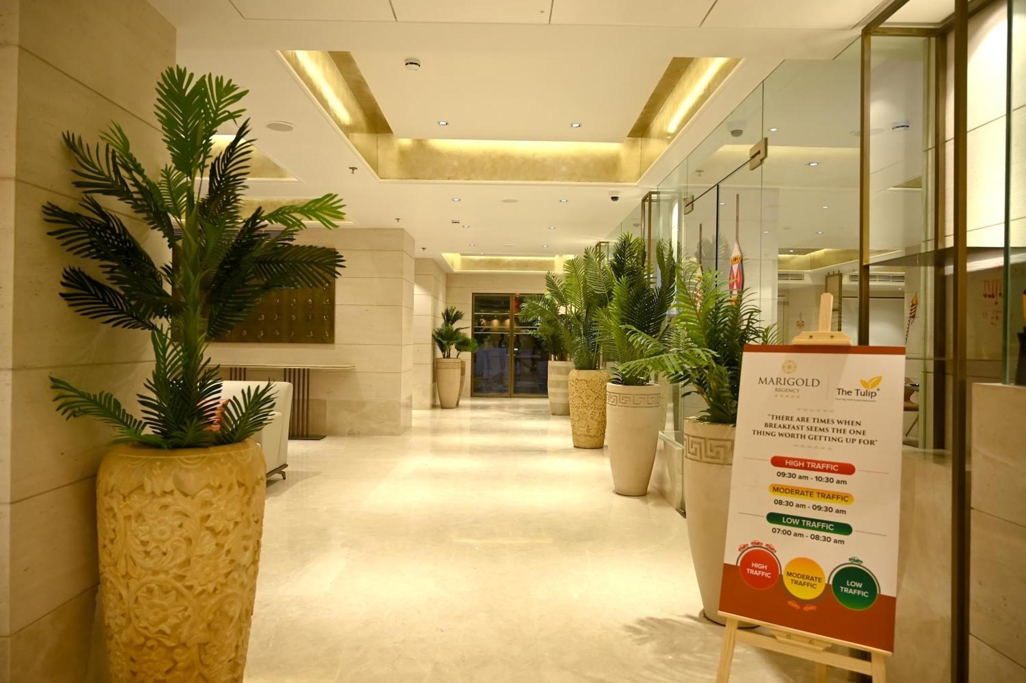 Marigold-Newly Renovated Hotel Ширді Екстер'єр фото